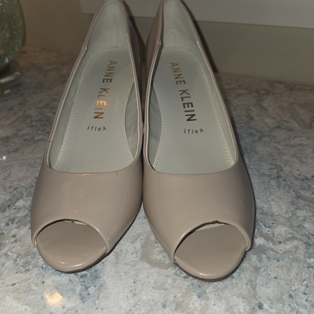 Anne Klein iFlex Megan Peep-Toe - Size 9.5